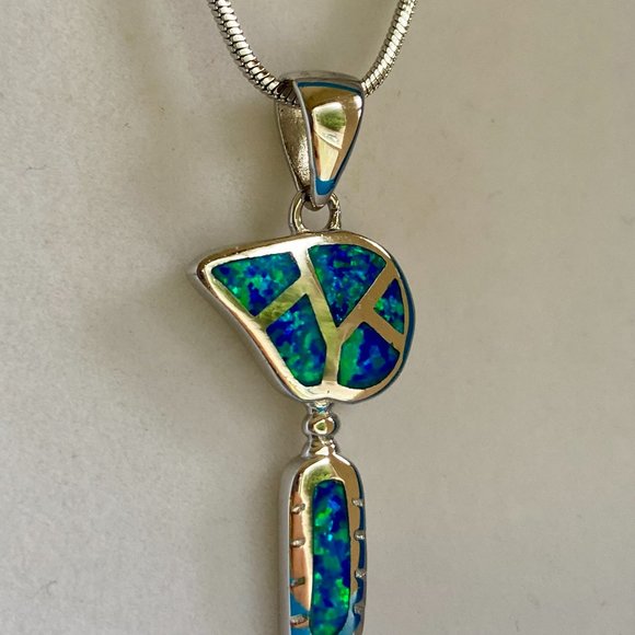 Sterling Silver American Indian Bear Fetish with Opal Inlay - Picture 5 of 10